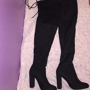 *BLACK THIGH HIGH HEELED BOOTS* SUPER CUTE:)
